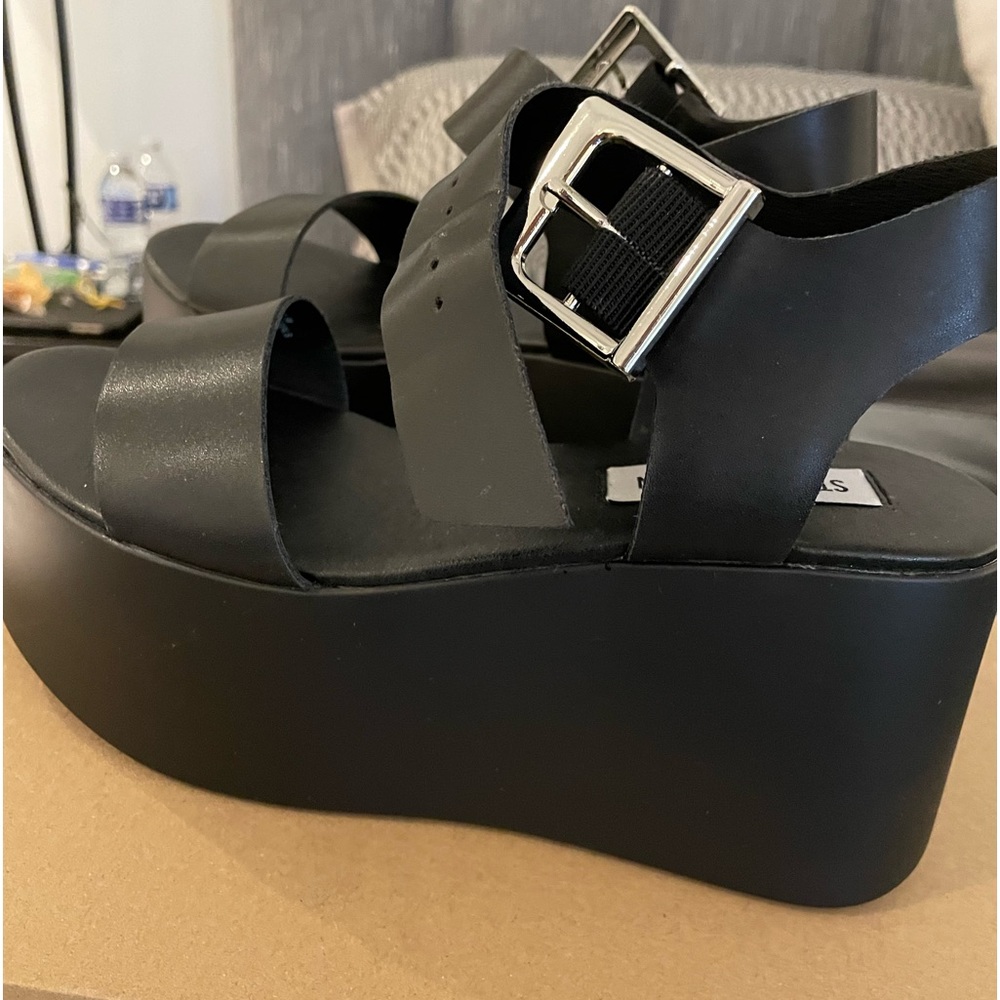 Wedge shoe